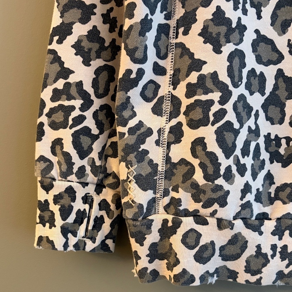 RAGDOLL Leopard Print Distressed Sweatshirt size small - Picture 6 of 15